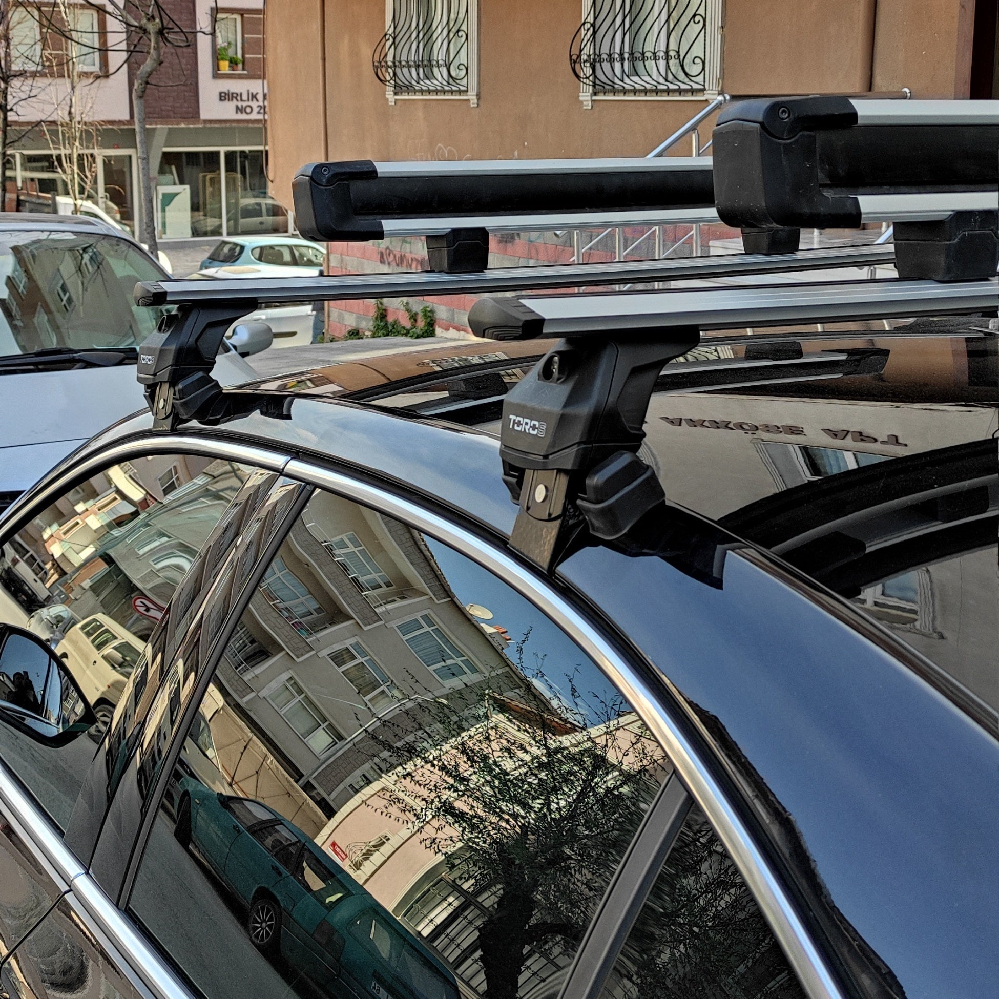 For Skoda Rapid Roof Rack System Carrier Cross Bars Aluminum Lockable High Quality of Metal Bracket Black 2013-Up For Skoda Rapid Roof Rack System Carrier Cross Bars Aluminum Lockable High Quality of Metal Bracket Black 2013-Up